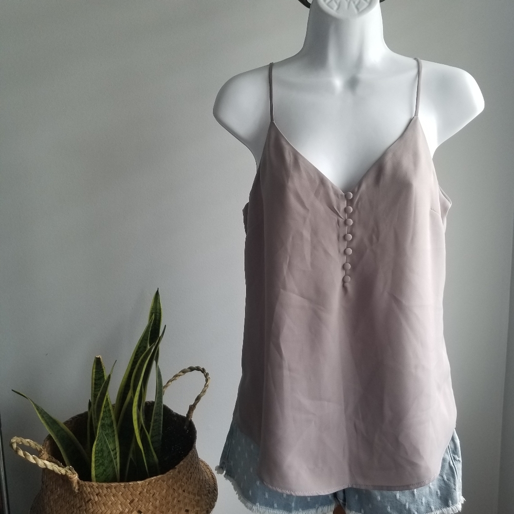 ✨4/$20 Dynamite tank ft button front detail XS